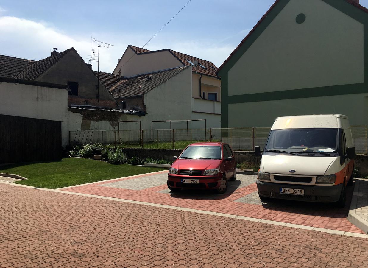 Apartmany Na Sadech Třeboň Εξωτερικό φωτογραφία